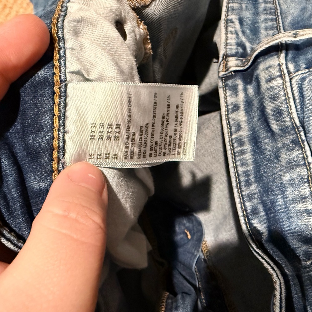 American Eagle Outfitters 38x30 Light Blue Ripped Slim Jeans - Picture 3 of 4